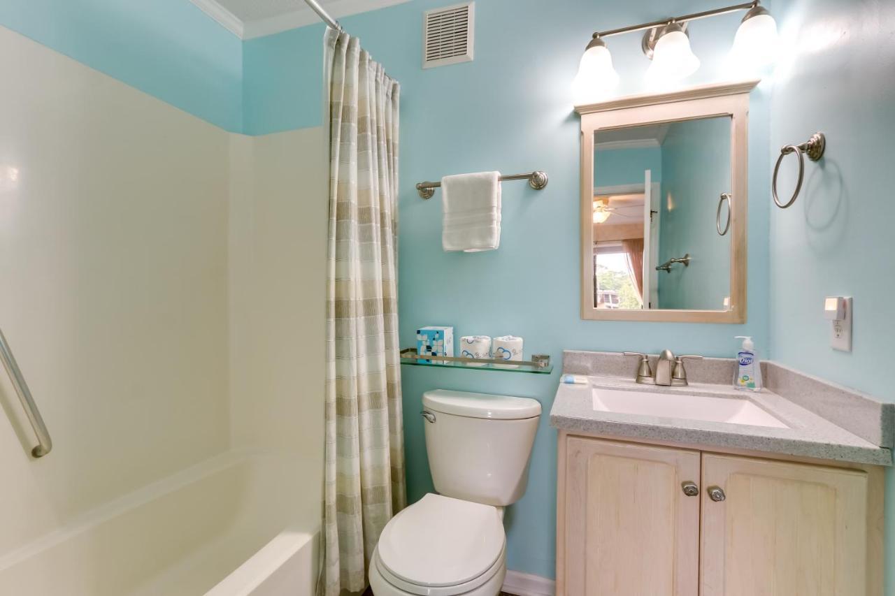 Hilton Head Condo With Balcony And Pool, Walk To Beach Hilton Head Island Exteriör bild