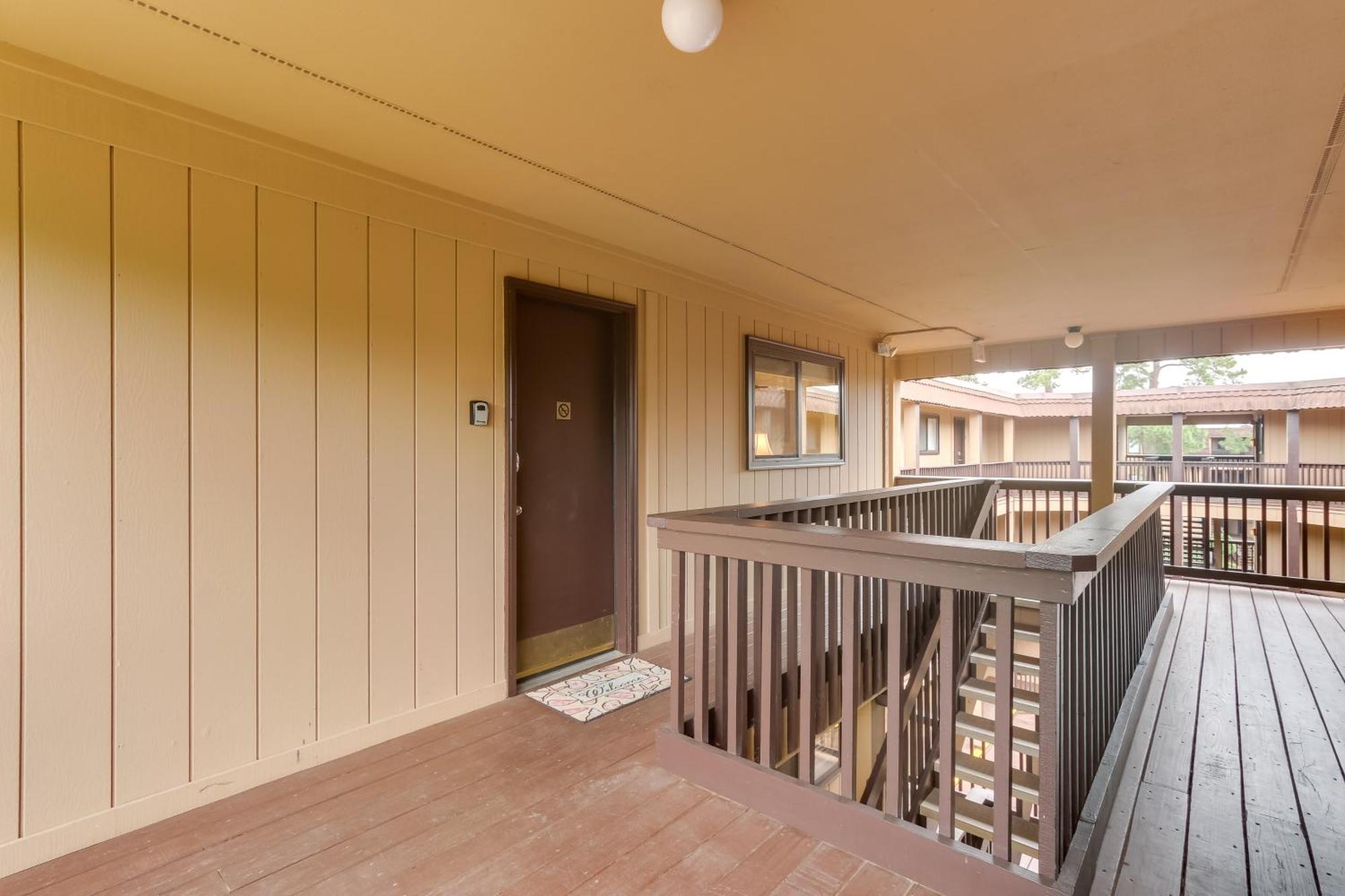 Hilton Head Condo With Balcony And Pool, Walk To Beach Hilton Head Island Exteriör bild