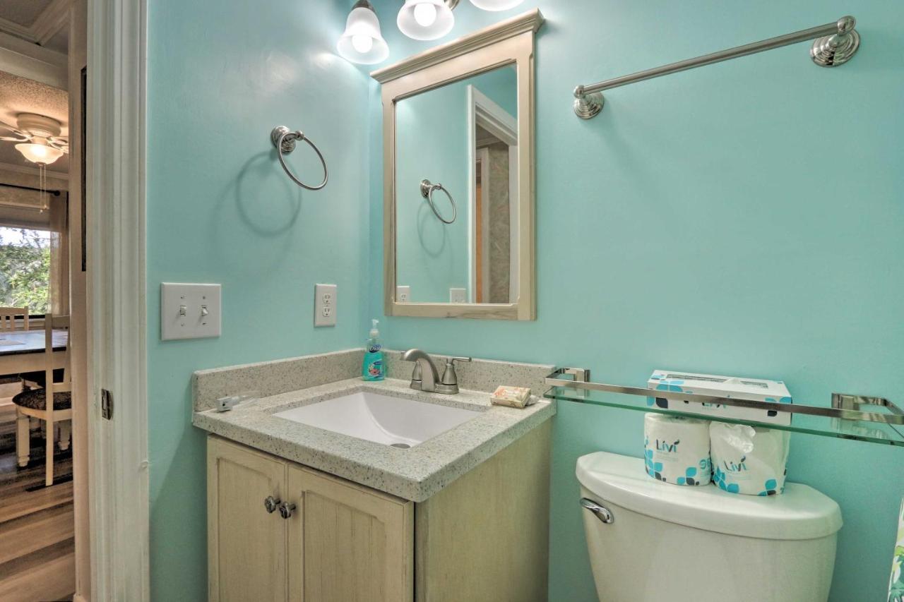 Hilton Head Condo With Balcony And Pool, Walk To Beach Hilton Head Island Exteriör bild